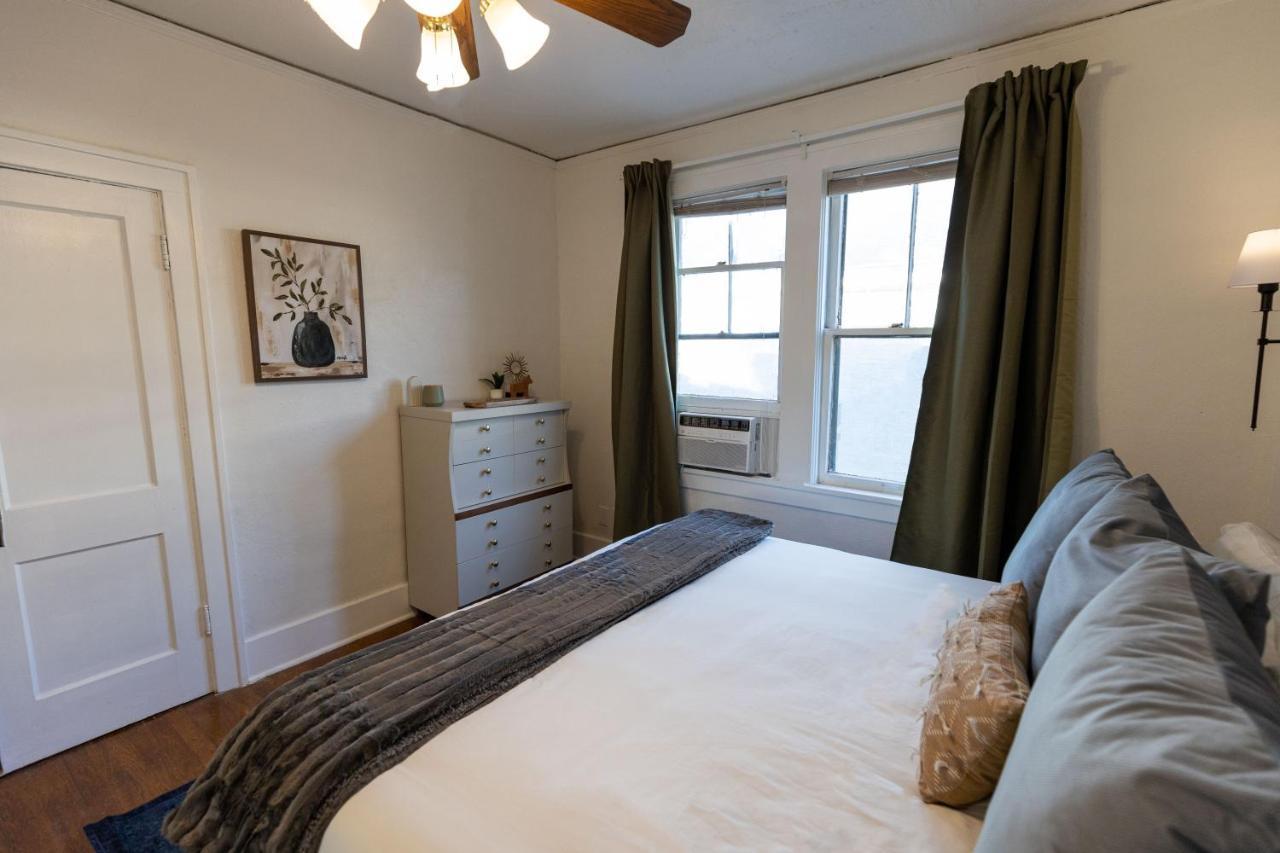 Historic Revival King Bed Midtown Memphis 68 Yes Pets Fast Wifi Free Parking Villa Luaran gambar